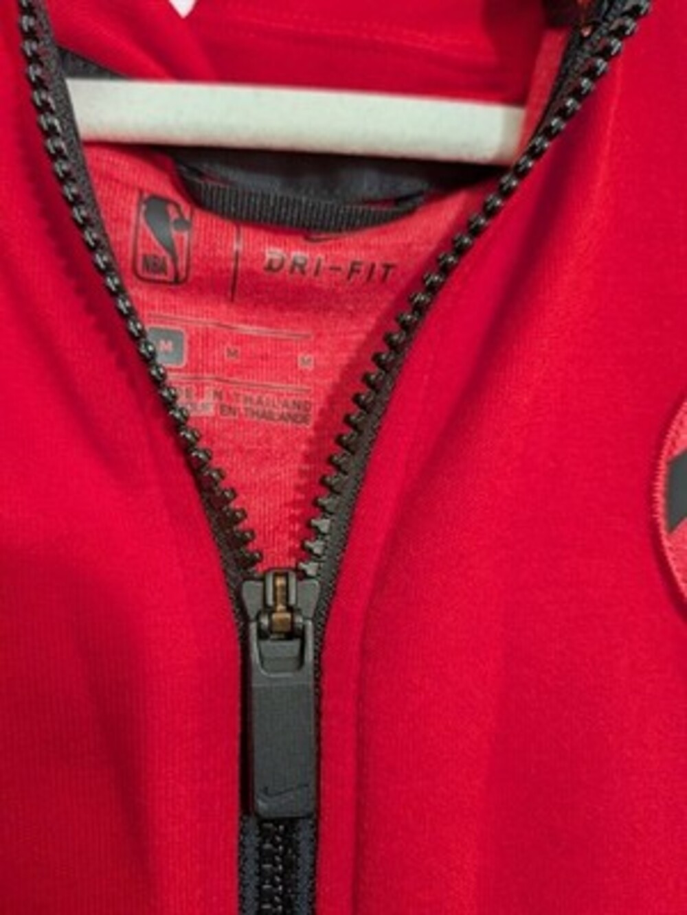 Nike Red Toronto Raptors Showtime Raglan Performance - Full-Zip Hoodie Women Med - Picture 4 of 5
